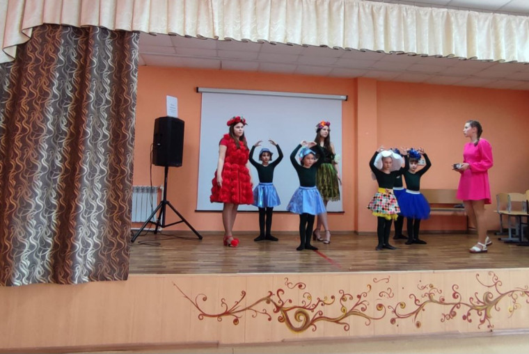 Районный конкурс-фестиваль театральных коллективов и школьных театров.